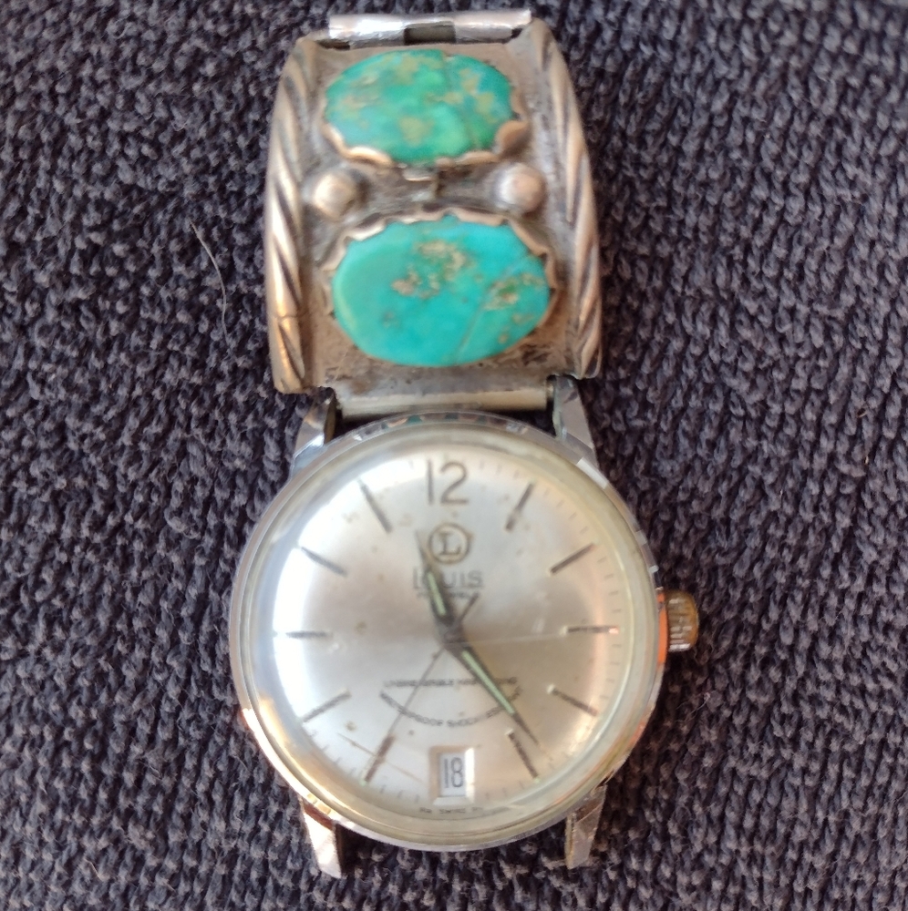 Assortment of Turquoise Jewelry - Picture 3 of 7